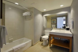 Hyatt-Place---bath